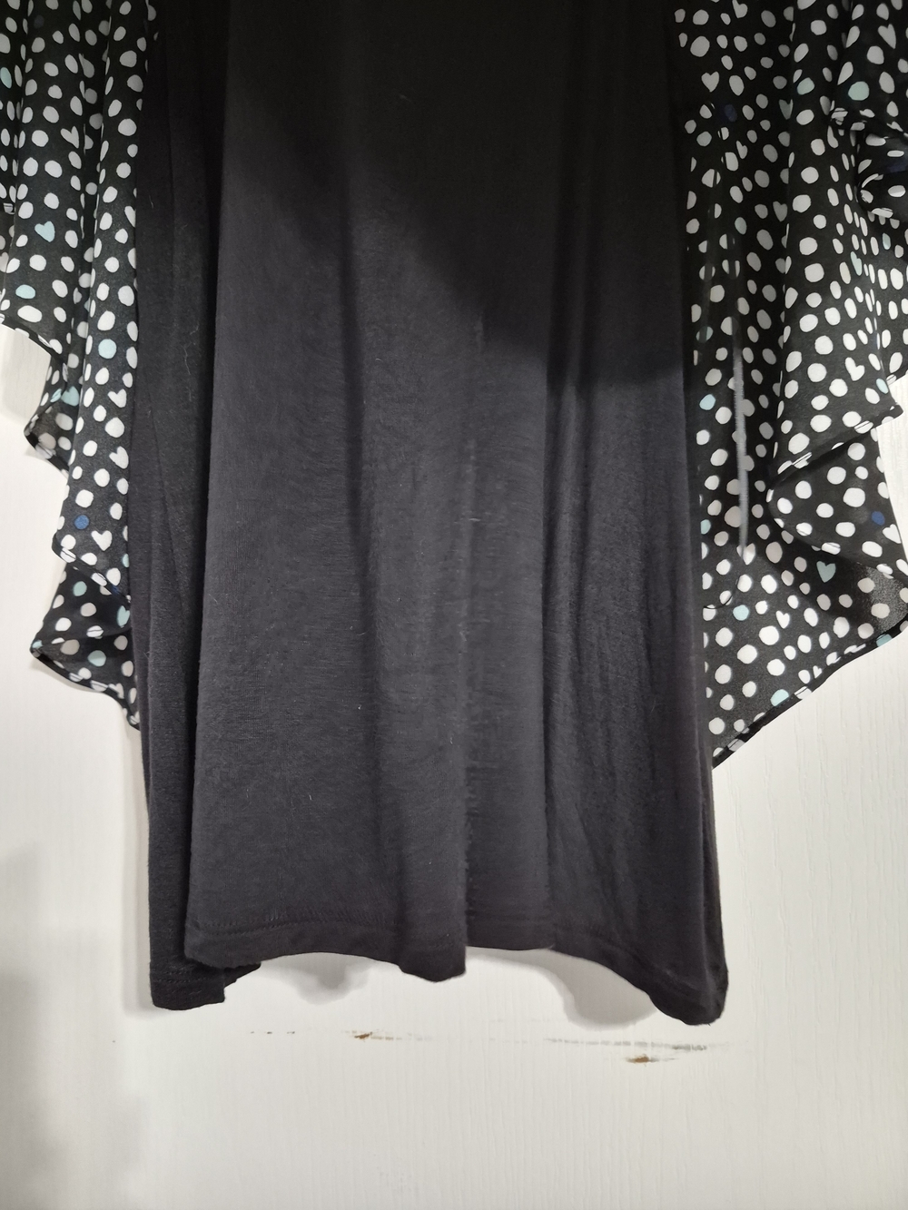 Elle Black Polka Dot Flutter Sleeve Blouse with Attached Tank Top. Sz XL - Picture 3 of 5
